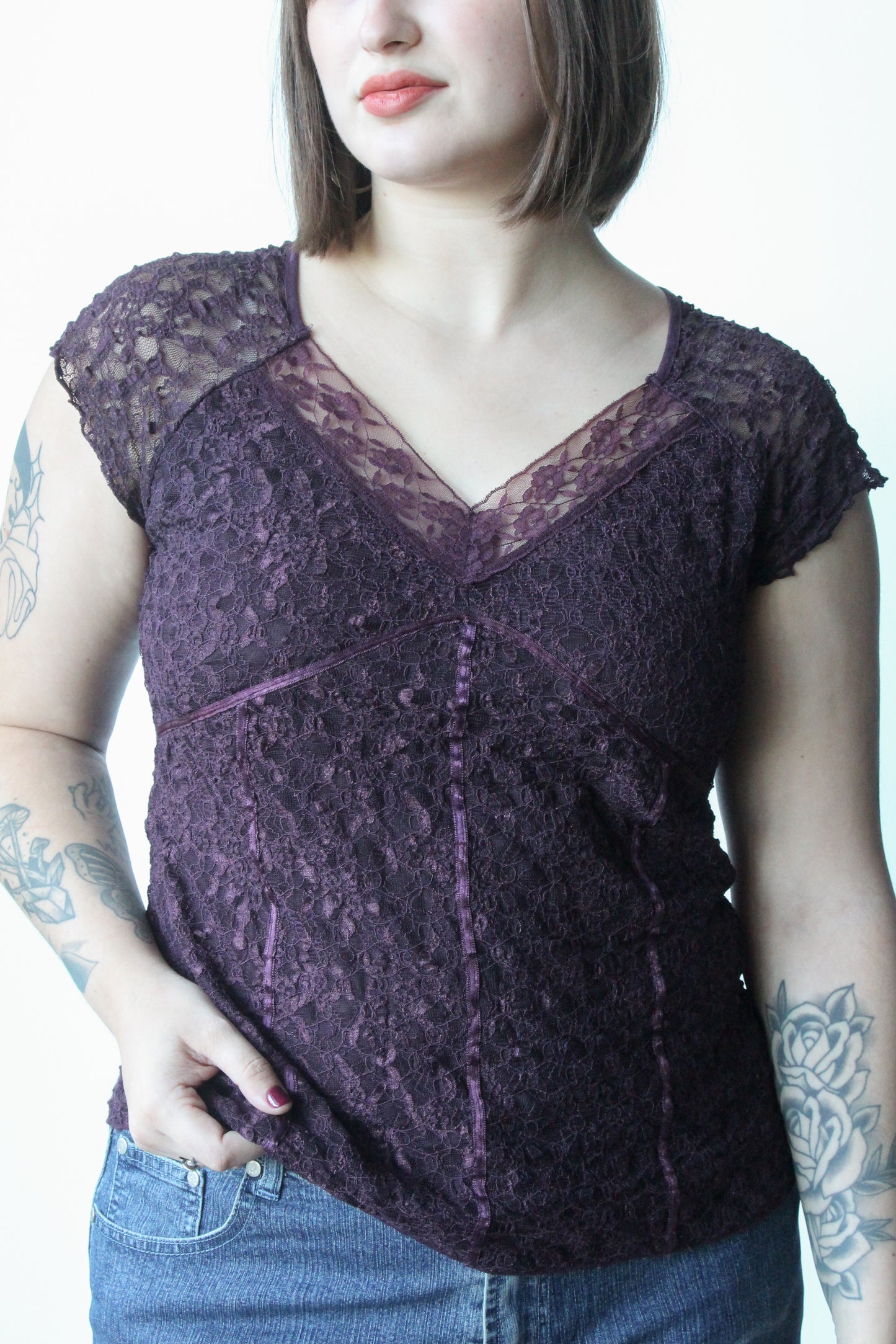 purple lace t shirt - SZ L/XL