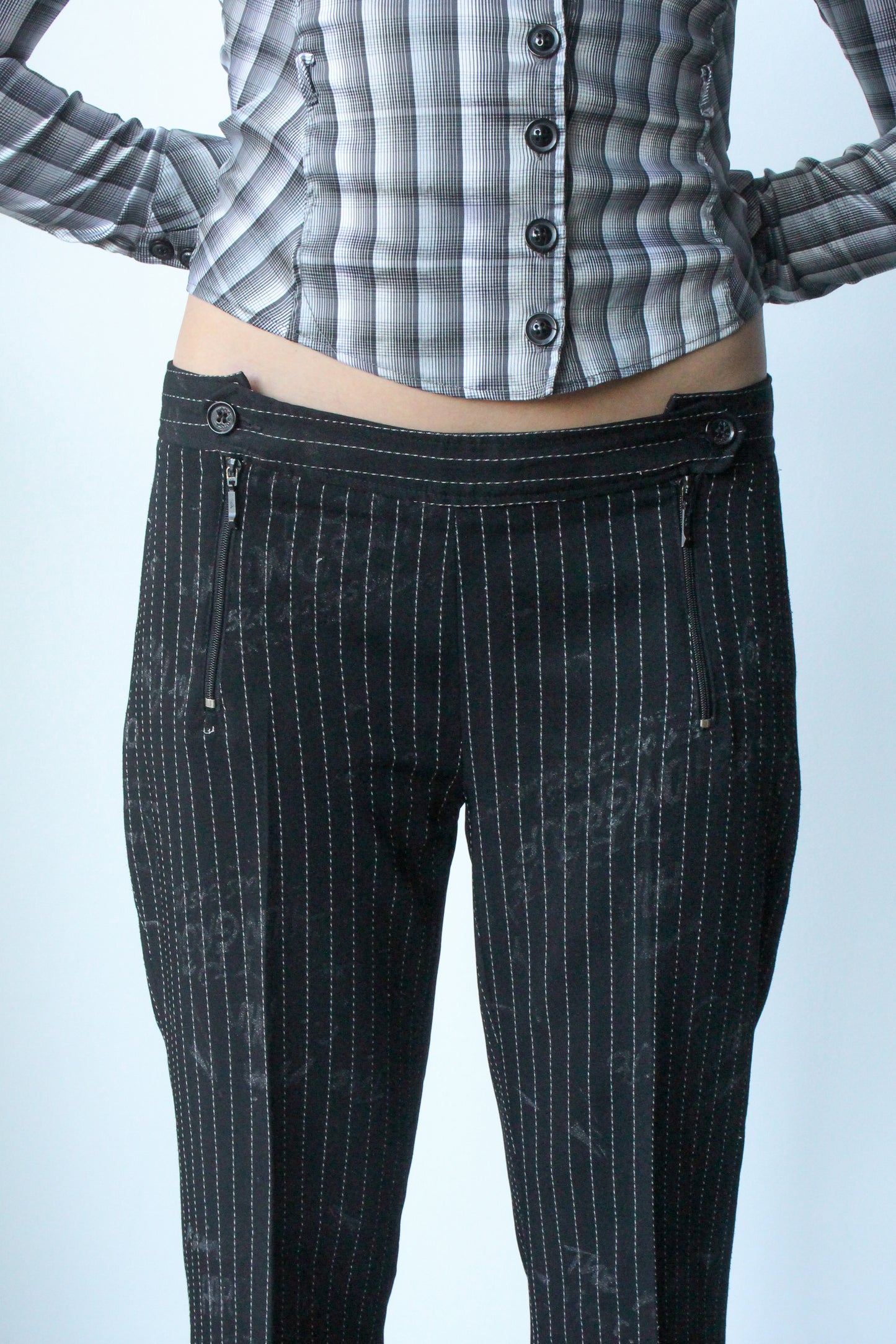 pinstripe news print capri pants - SZ S/M
