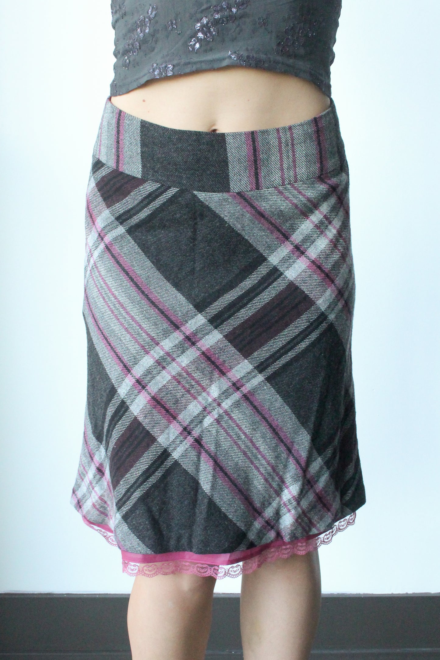 pink/ grey plaid midi skirt - SZ S