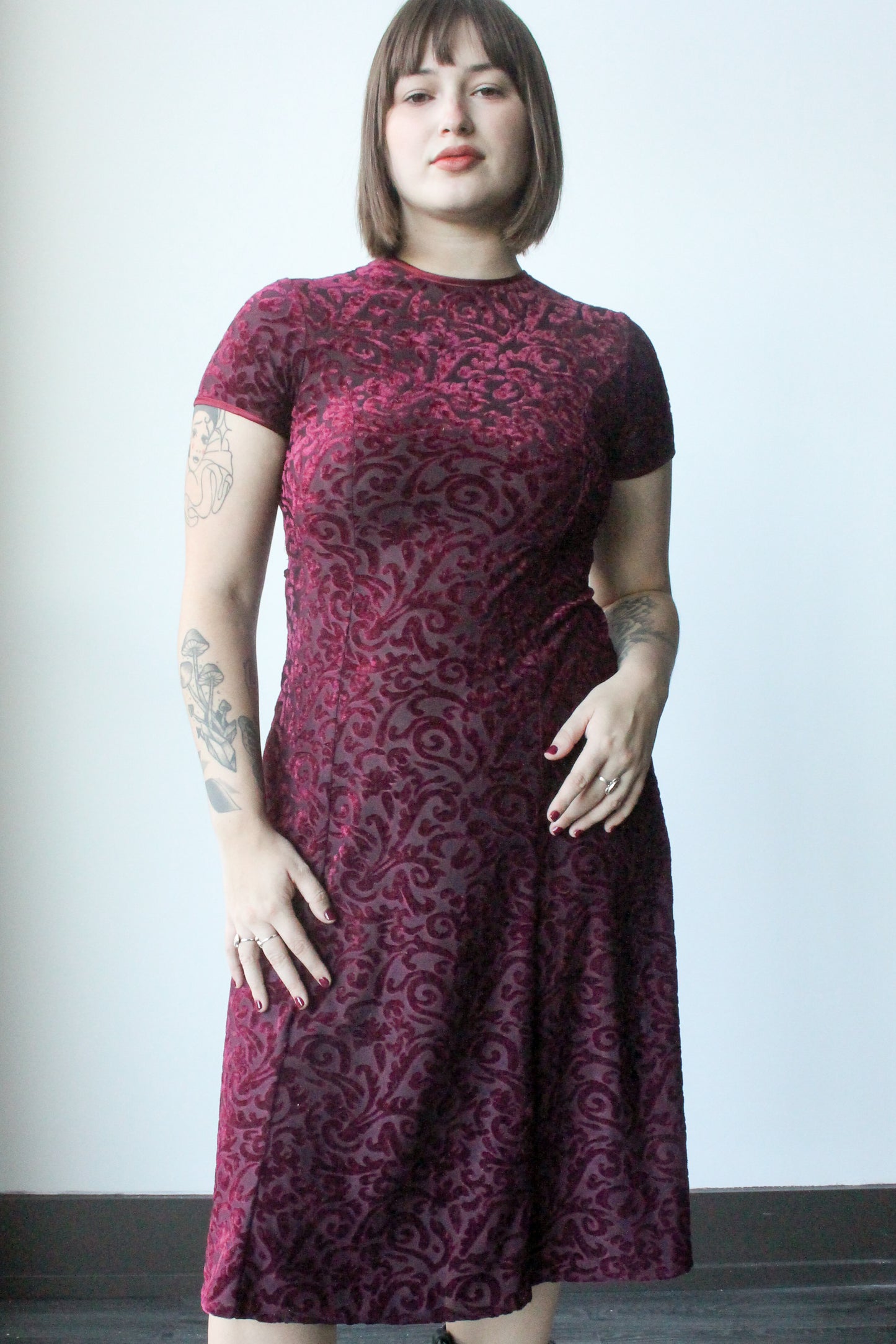burgundy velvet floral midi dress - SZ L
