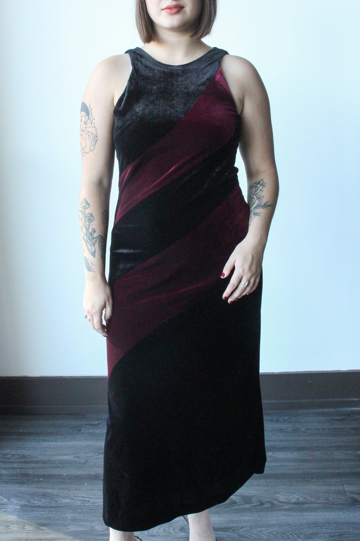 black & bugrundy maxi dress - SZ L/XL
