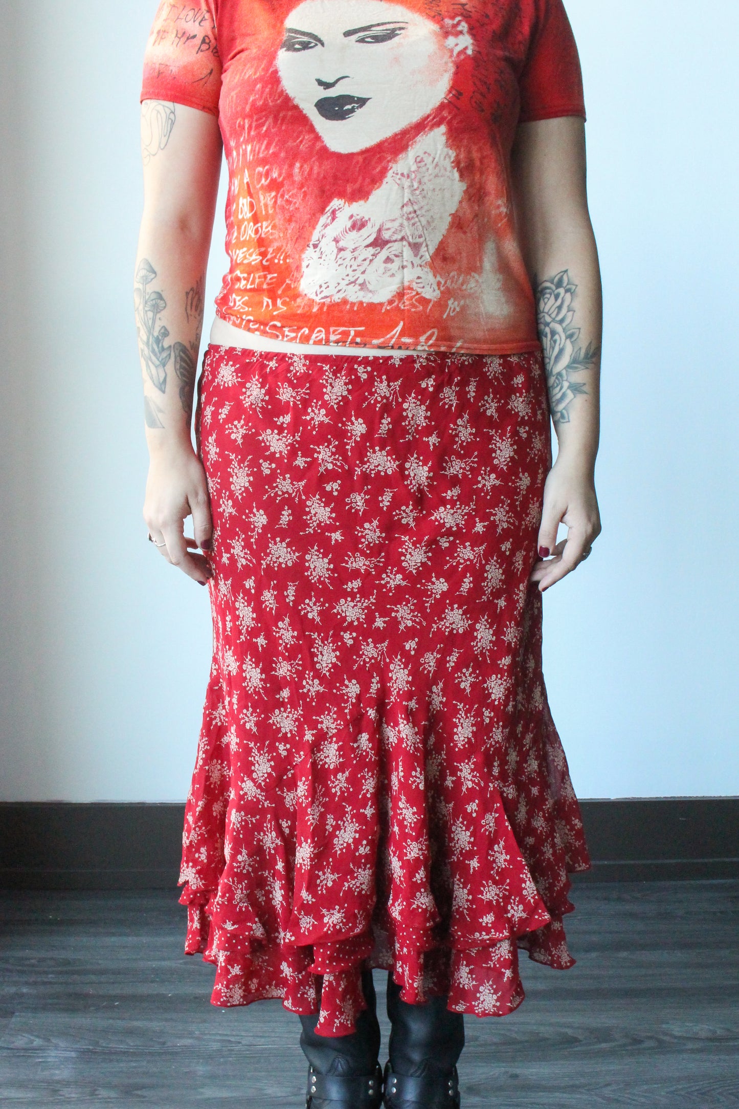 red & ivory floral maxi skirt - SZ XL