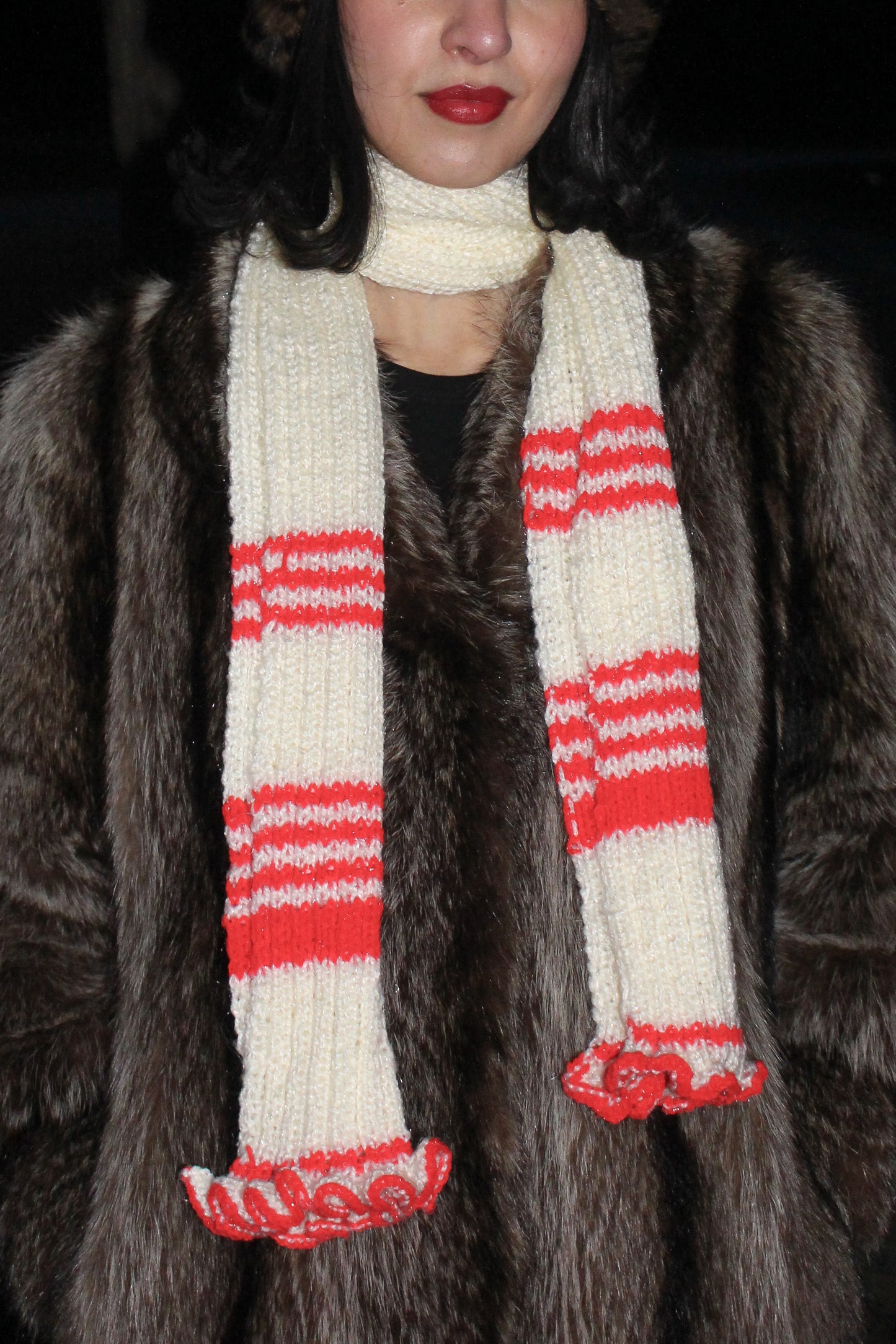 80s red & ivory stripe skinny scarf